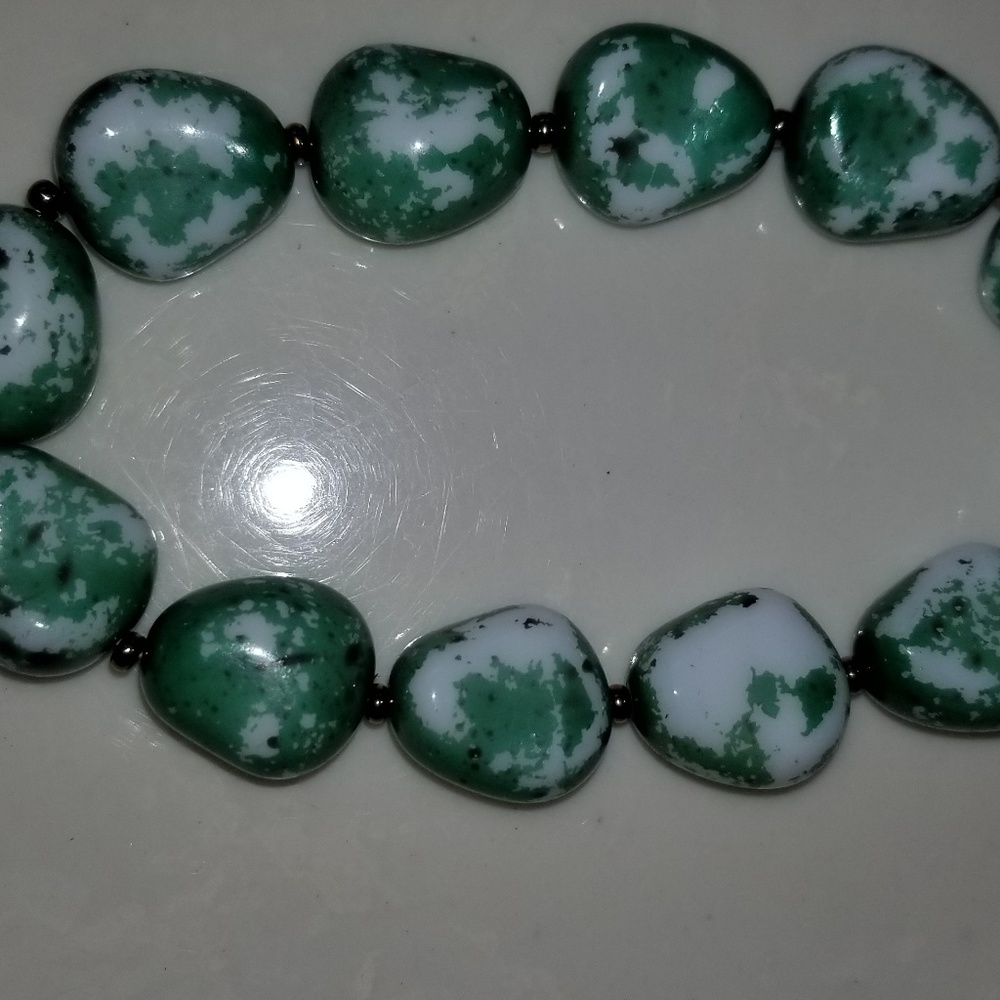 Bracelets - Picture 2 of 5